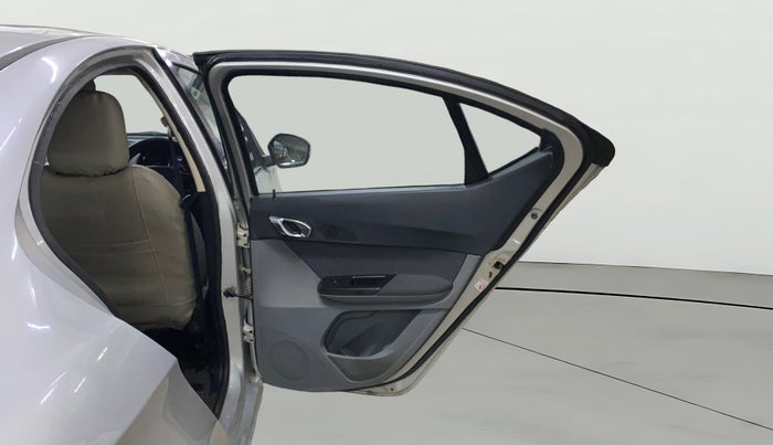 2018 Tata TIGOR XZ PETROL, Petrol, Manual, 14,902 km, RHS Rear Door