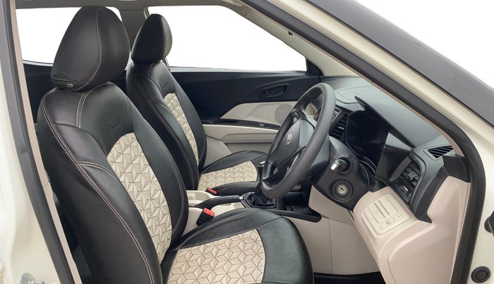 2021 Mahindra XUV300 W4 1.2 PETROL, Petrol, Manual, 26,985 km, Right Side Front Door Cabin