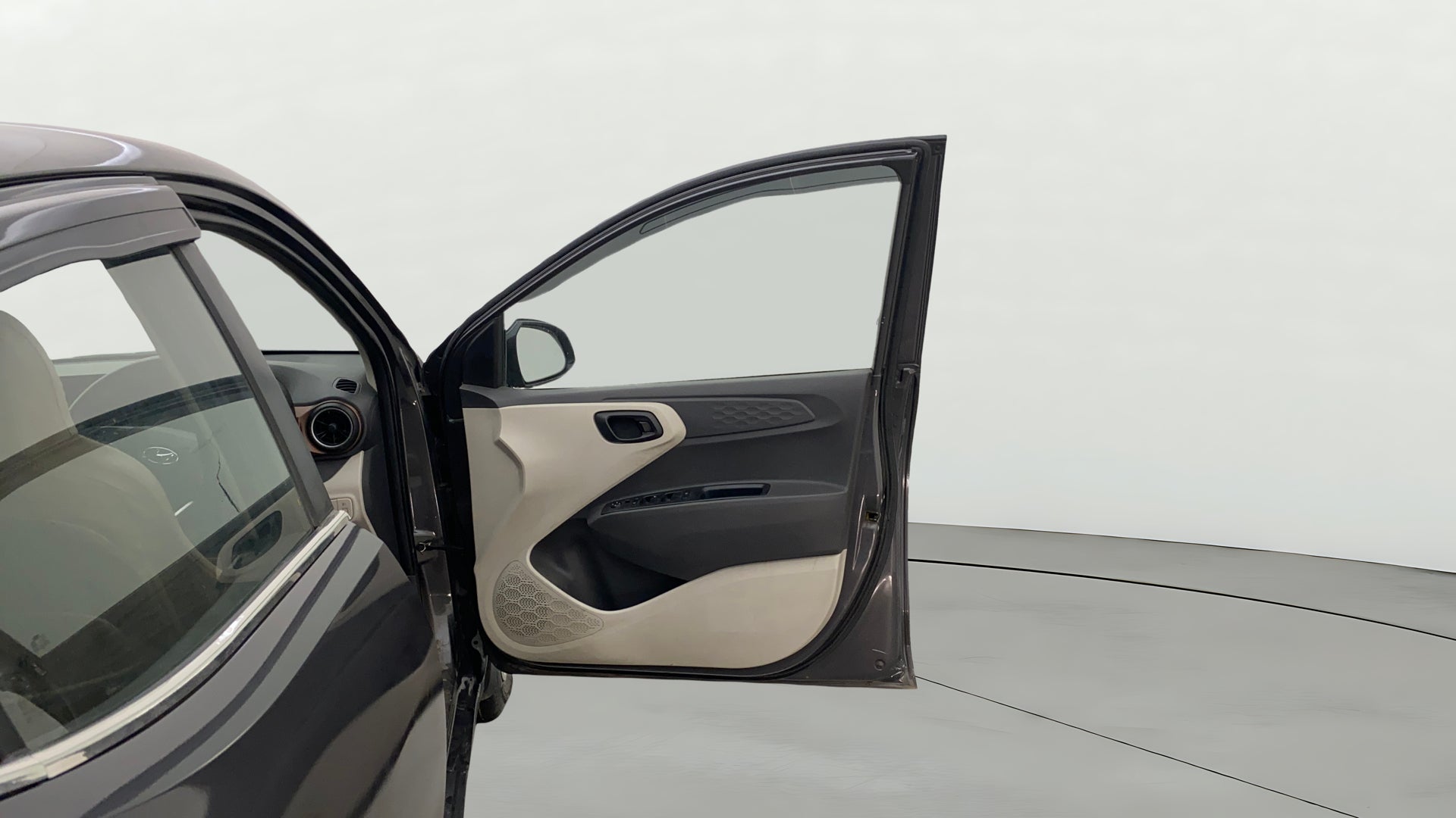 camera-RHS-Front-Door