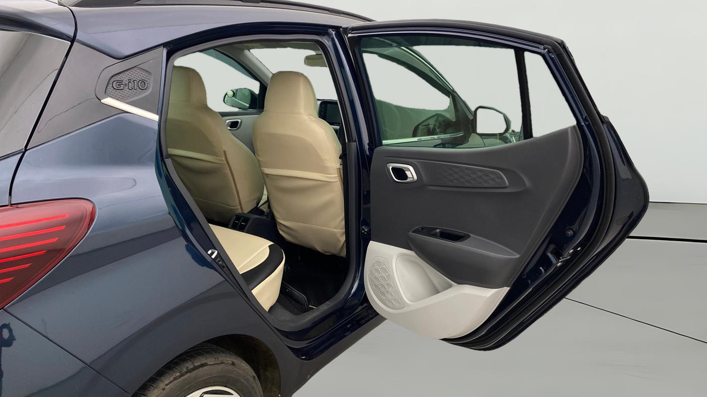 2025 Hyundai GRAND I10 NIOS Sportz (O) 1.2 Kappa AMT, Petrol, Automatic, 3,161 km, RHS Rear Door