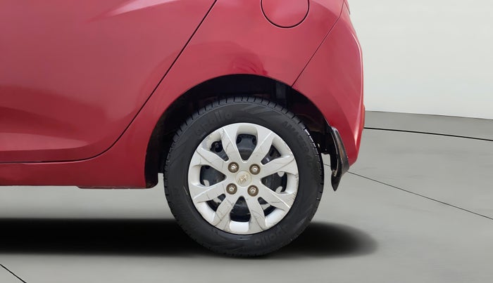 2016 Hyundai Eon SPORTZ, Petrol, Manual, 44,154 km, Left Rear Wheel