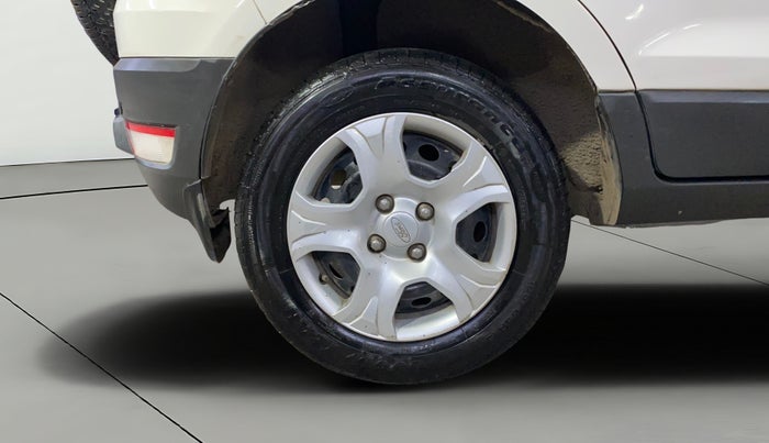 2016 Ford Ecosport TREND+ 1.5L DIESEL, Diesel, Manual, 1,34,726 km, Right Rear Wheel