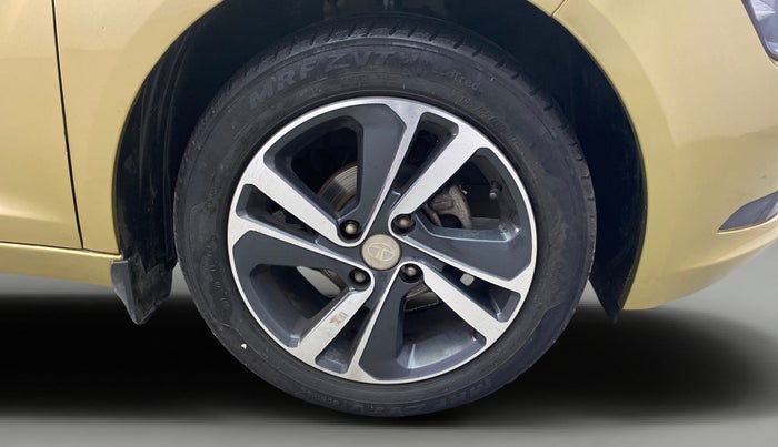 2021 Tata ALTROZ XZ PLUS I-TURBO PETROL, Petrol, Manual, 15,989 km, Right Front Wheel