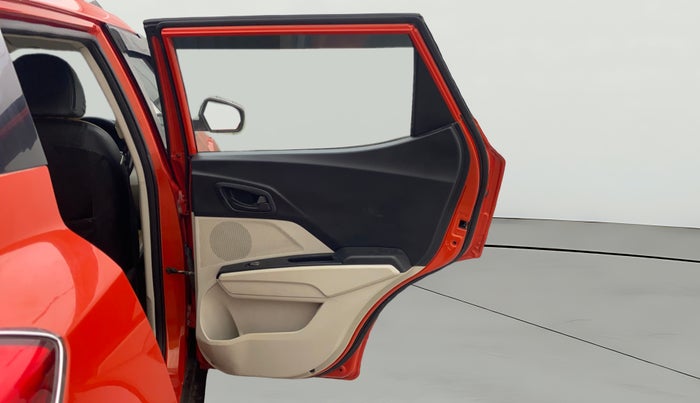 2019 Mahindra XUV300 W6 1.5 DIESEL, Diesel, Manual, 42,697 km, RHS Rear Door