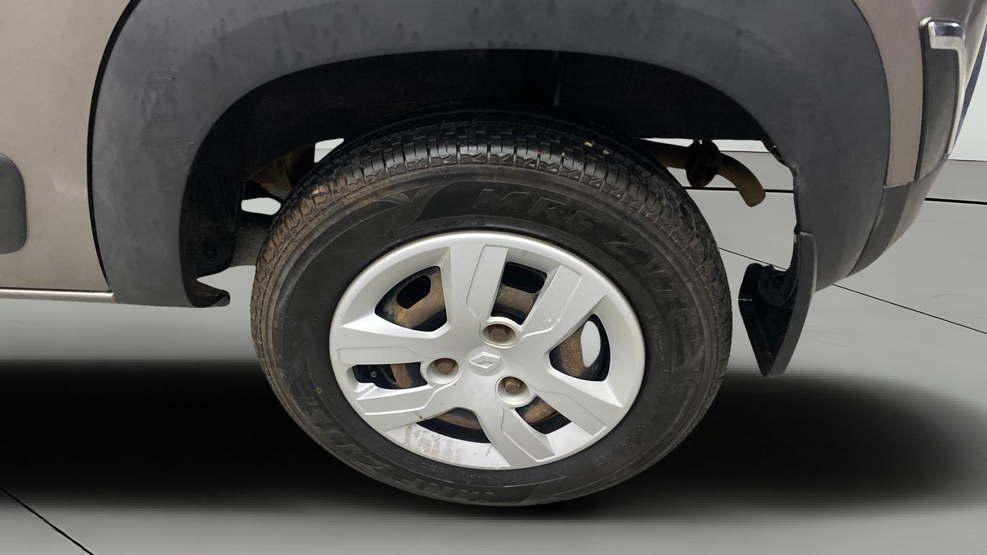2016 Renault Kwid RXT 0.8 (O), Petrol, Manual, 42,681 km, Left Rear Wheel