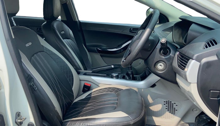 2018 Tata NEXON XM PETROL, Petrol, Manual, 1,47,494 km, Right Side Front Door Cabin