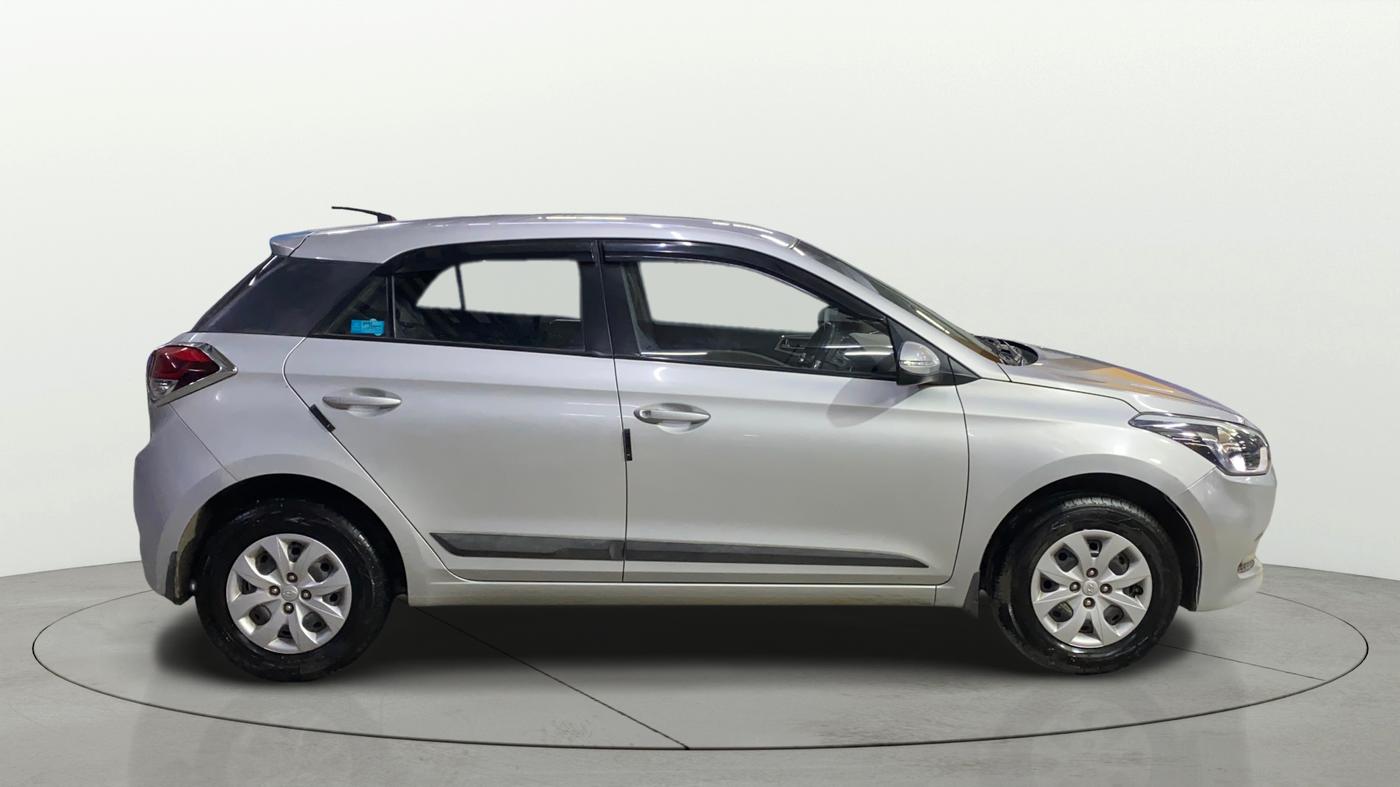 2015 Hyundai Elite i20 SPORTZ 1.2, Petrol, Manual, 20,004 km, Right Side View