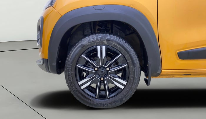 2023 Renault Kwid CLIMBER AMT 1.0, Petrol, Automatic, 15,960 km, Left Front Wheel