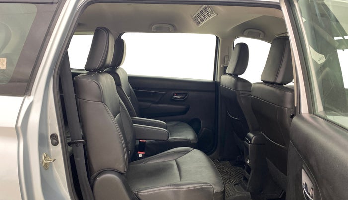 2022 Maruti XL6 ALPHA PLUS AT, Petrol, Automatic, 42,211 km, Right Side Rear Door Cabin