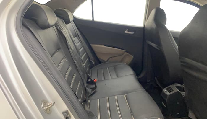 2014 Hyundai Xcent S 1.2, Petrol, Manual, 1,04,408 km, Right Side Rear Door Cabin