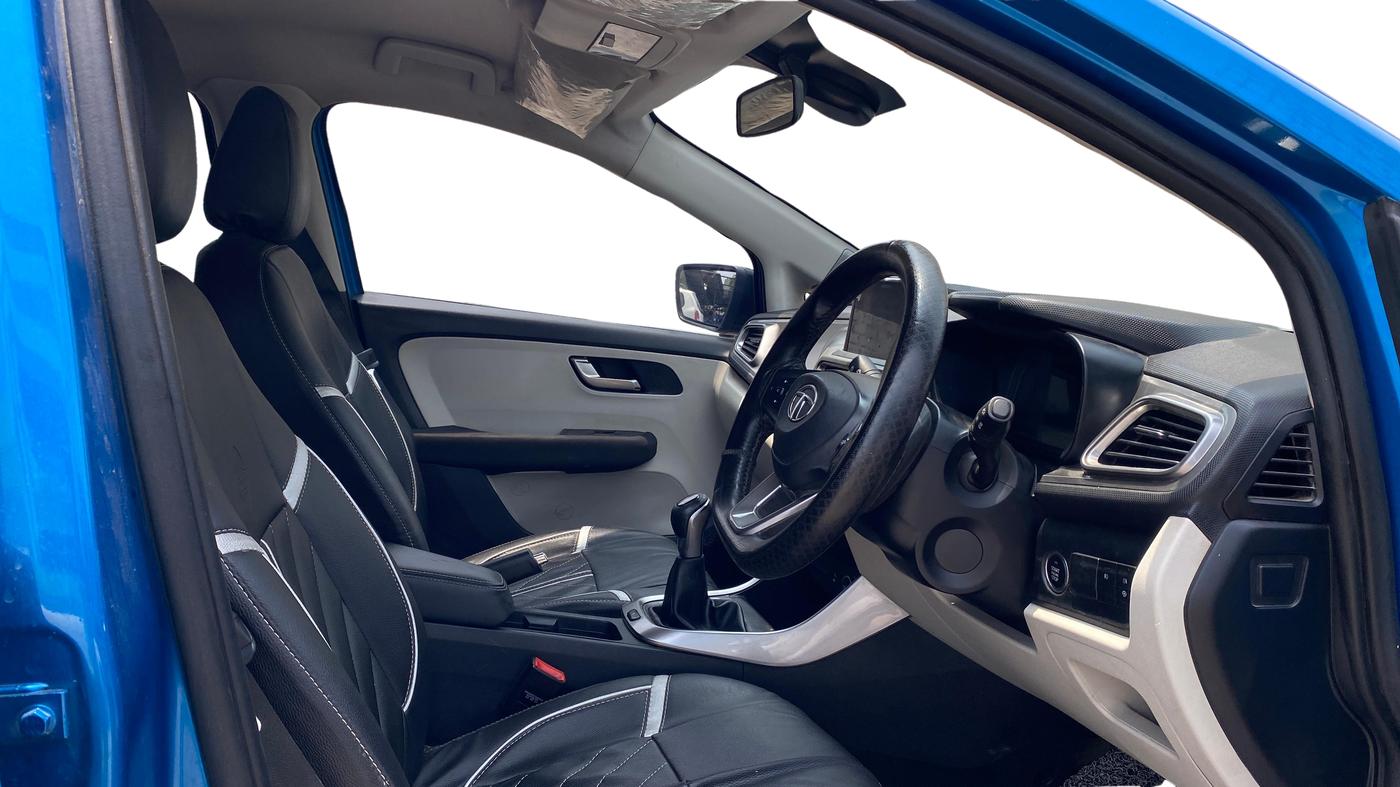 2021 Tata ALTROZ XZ PLUS I-TURBO PETROL, Petrol, Manual, 53,853 km, Right Side Front Door Cabin