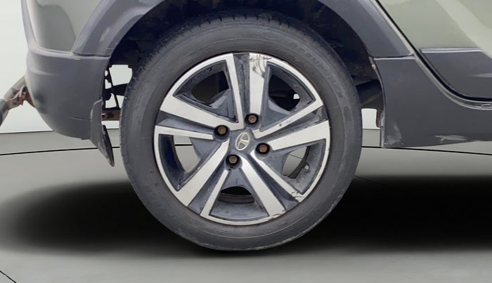 2022 Tata TIAGO NRG XZ AMT, Petrol, Automatic, 39,806 km, Right Rear Wheel