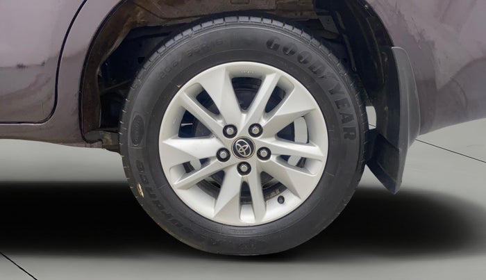 2017 Toyota Innova Crysta 2.4 GX 7 STR, Diesel, Manual, 86,454 km, Left Rear Wheel