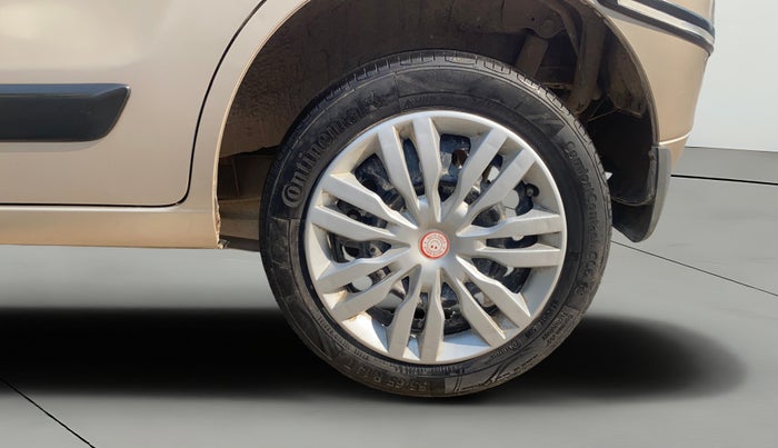 2014 Maruti Wagon R 1.0 VXI, Petrol, Manual, 74,074 km, Left Rear Wheel