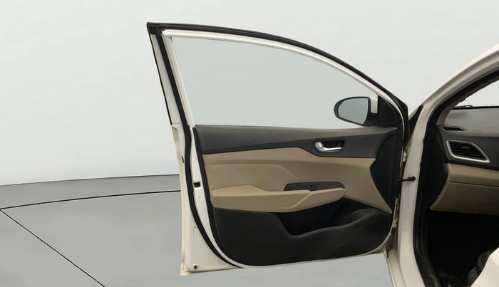 2019 Hyundai Verna 1.6 VTVT SX + AT, Petrol, Automatic, 40,204 km, LHS Front Door