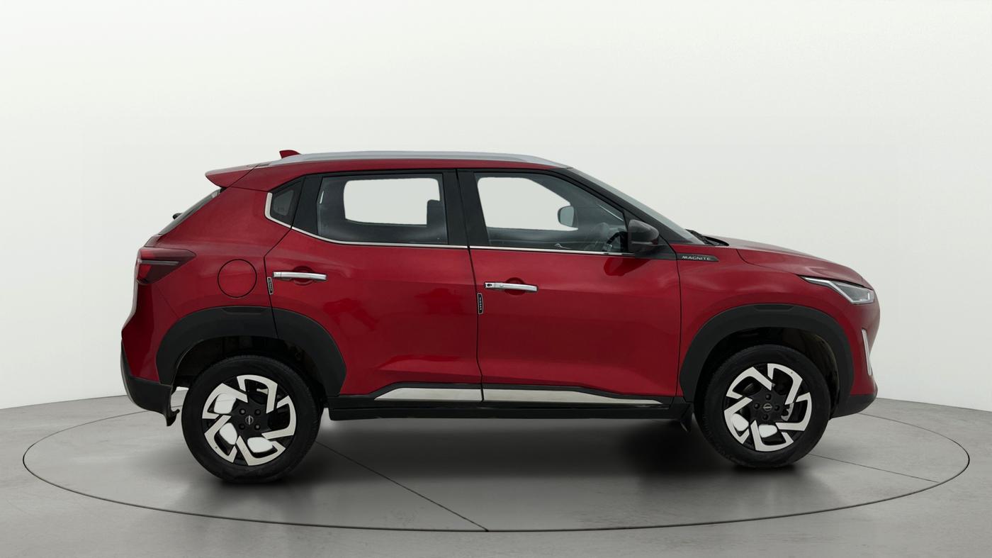 2023 Nissan MAGNITE XV PREMIUM TURBO CVT, Petrol, Automatic, 8,255 km, Right Side View