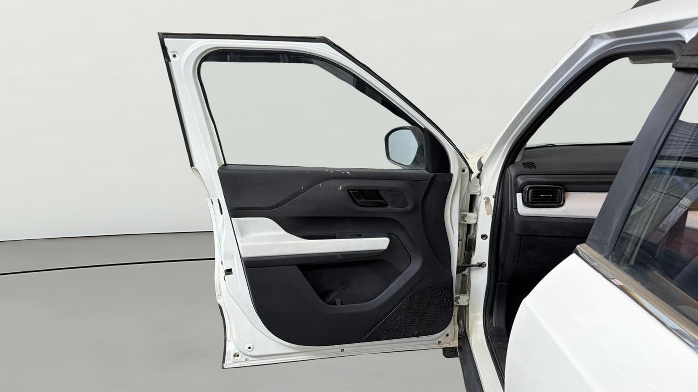 2021 Tata PUNCH PURE MT, Petrol, Manual, 36,827 km, LHS Front Door