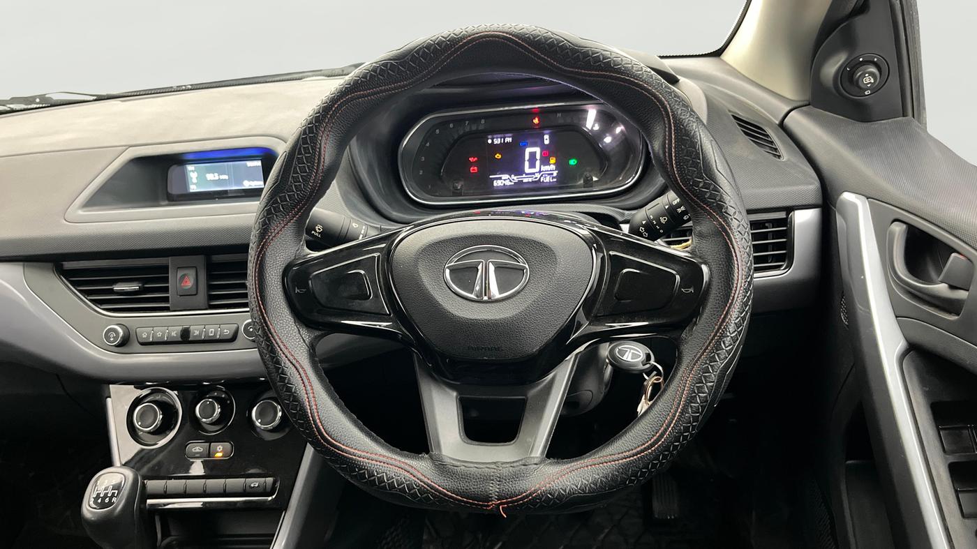 2020 Tata NEXON XM PETROL, Petrol, Manual, 69,249 km, Steering Wheel Close Up