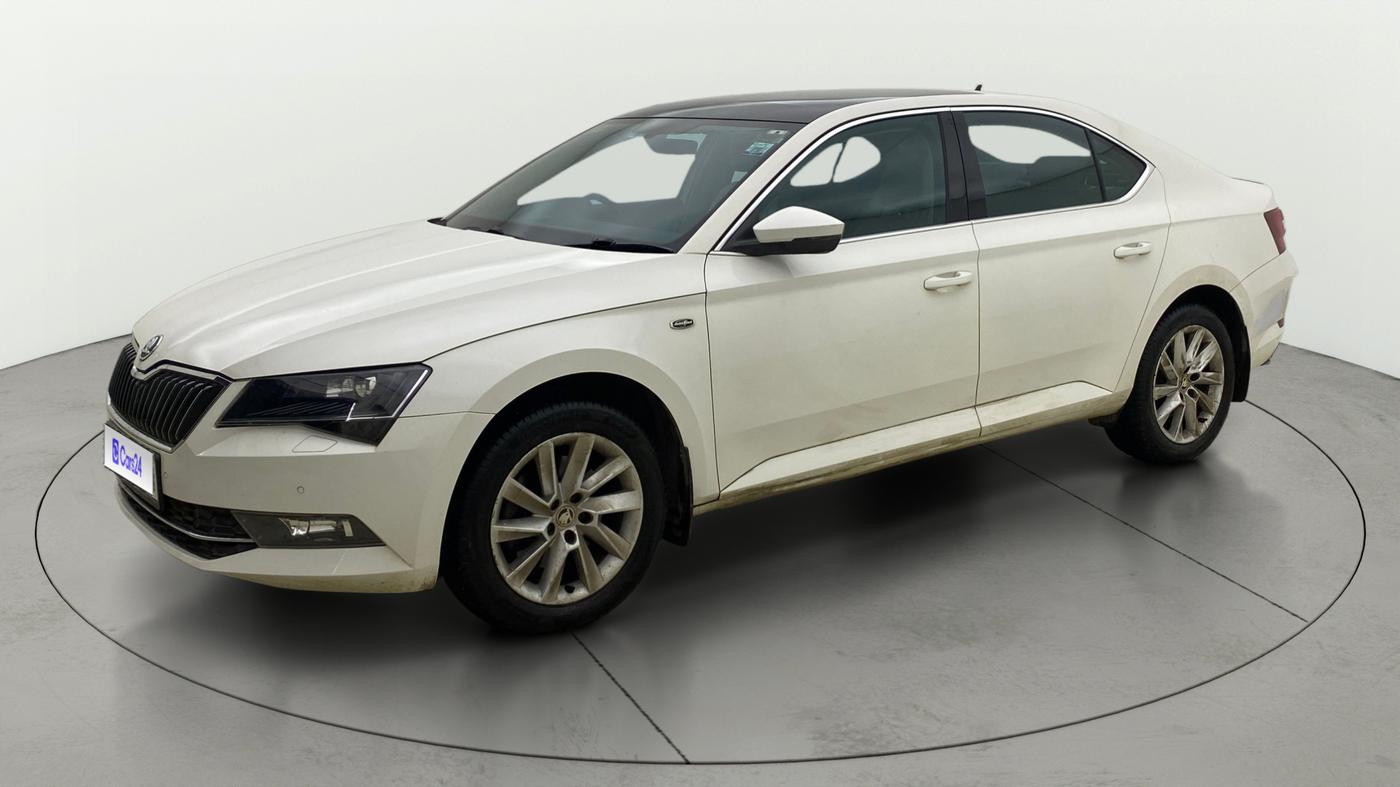 2016 Skoda Superb L&K 1.8 TSI AT, Petrol, Automatic, 50,102 km, Left Front Diagonal