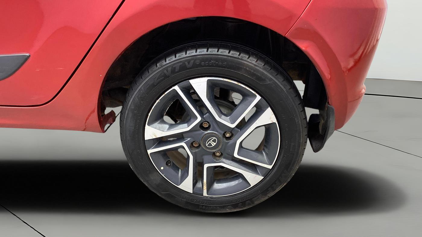 2019 Tata Tiago XZ PLUS PETROL, Petrol, Manual, 33,048 km, Left Rear Wheel