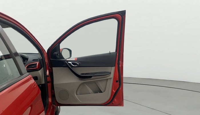 2018 Tata Tiago XZA PETROL, Petrol, Automatic, 50,382 km, RHS Front Door