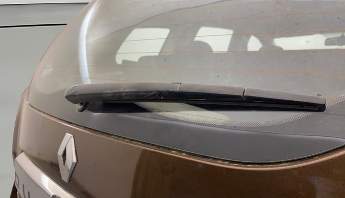 2019 Renault Duster 85 PS RXS MT DIESEL, Diesel, Manual, 1,18,148 km, Rear Wiper