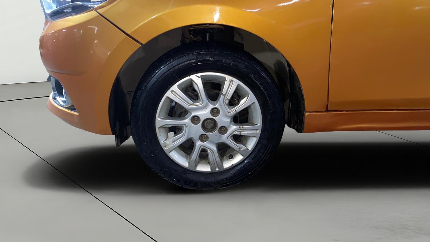 2018 Tata Tiago XZ PETROL, Petrol, Manual, 89,896 km, Left Front Wheel