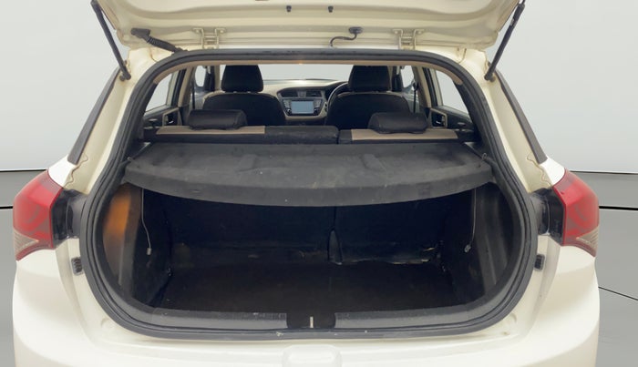 2016 Hyundai Elite i20 ASTA 1.2 (O), Petrol, Manual, 1,03,768 km, Boot Open Zoomed View