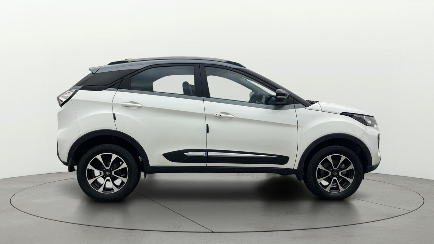 2021 Tata NEXON XZ PLUS PETROL DUAL TONE, Petrol, Manual, 38,282 km, Right Side View