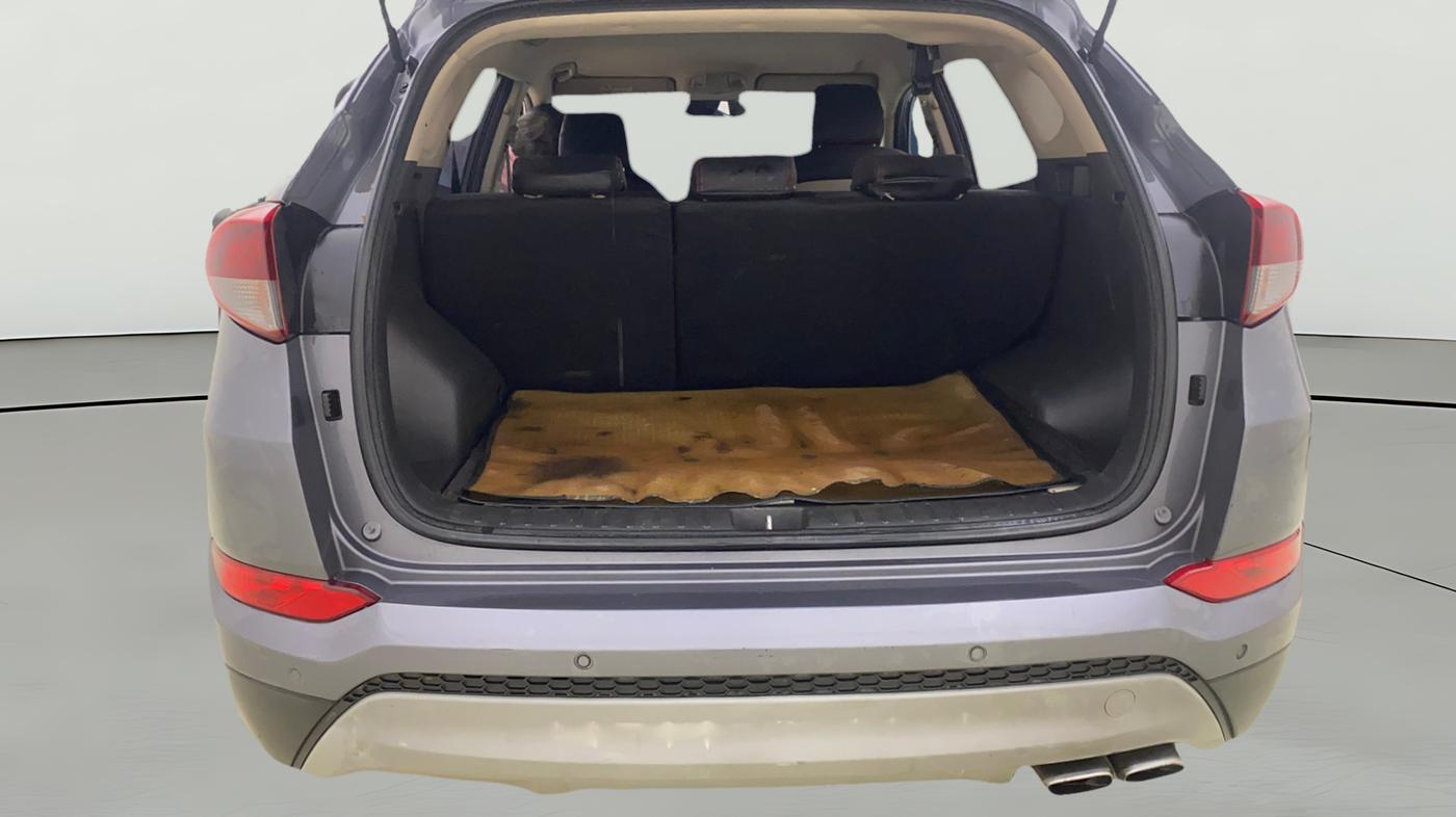 2017 Hyundai Tucson 2WD MT DIESEL, Diesel, Manual, 1,03,829 km, Boot Open Zoomed View