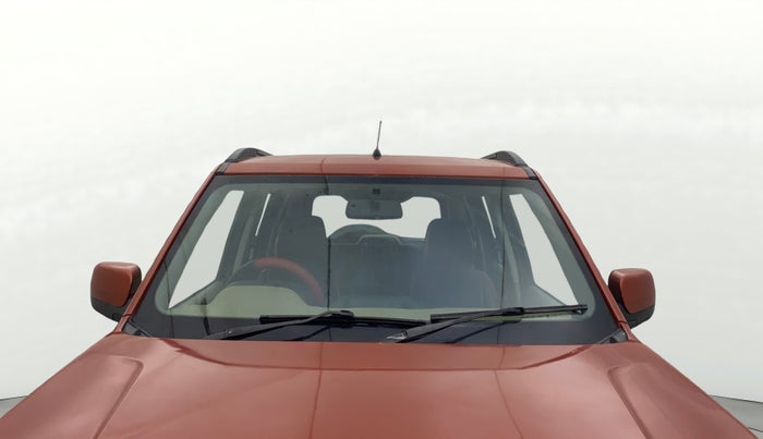 2016 Mahindra TUV300 T8, Diesel, Manual, 1,39,938 km, Front Windshield