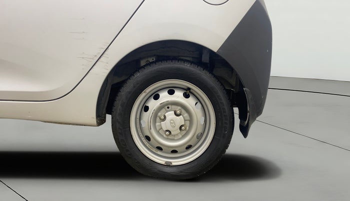 2018 Hyundai Eon D-LITE+, Petrol, Manual, 15,516 km, Left Rear Wheel