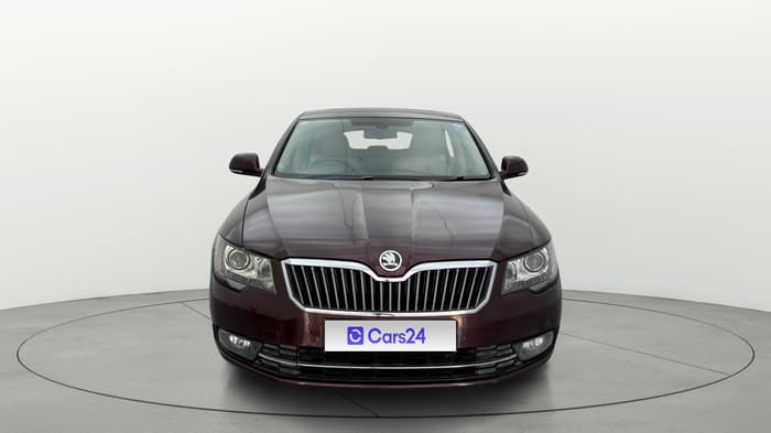 2014 Skoda Superb ELEGANCE 1.8 TSI AT, Petrol, Automatic, 1,17,710 km, Front