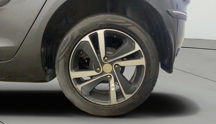 2021 Tata ALTROZ XZ PETROL, Petrol, Manual, 49,467 km, Left Rear Wheel