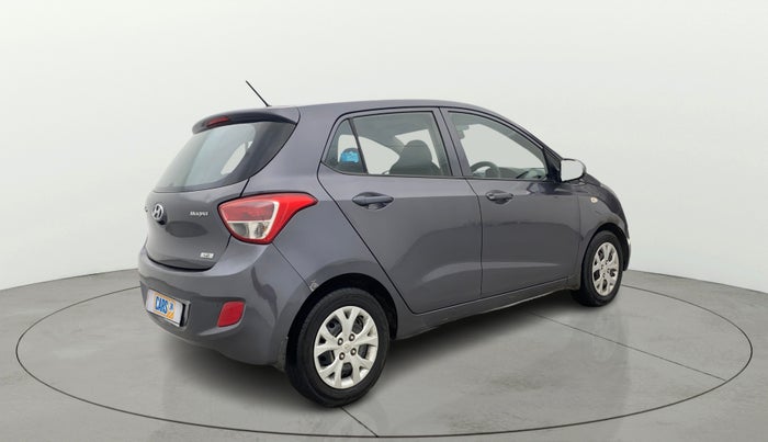 2016 Hyundai Grand i10 MAGNA 1.2 KAPPA VTVT, Petrol, Manual, 70,797 km, Right Back Diagonal