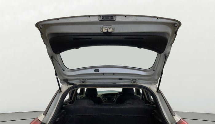 2016 Hyundai Elite i20 SPORTZ 1.2, Petrol, Manual, 80,245 km, Boot Door Open