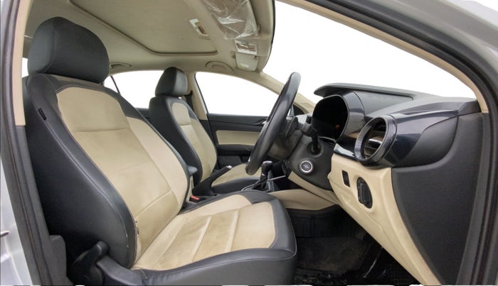 2022 Skoda SLAVIA STYLE 1.5L TSI DSG, Petrol, Automatic, 70,942 km, Right Side Front Door Cabin