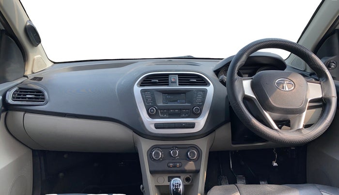 2017 Tata Tiago XT PETROL, Petrol, Manual, 86,671 km, Dashboard
