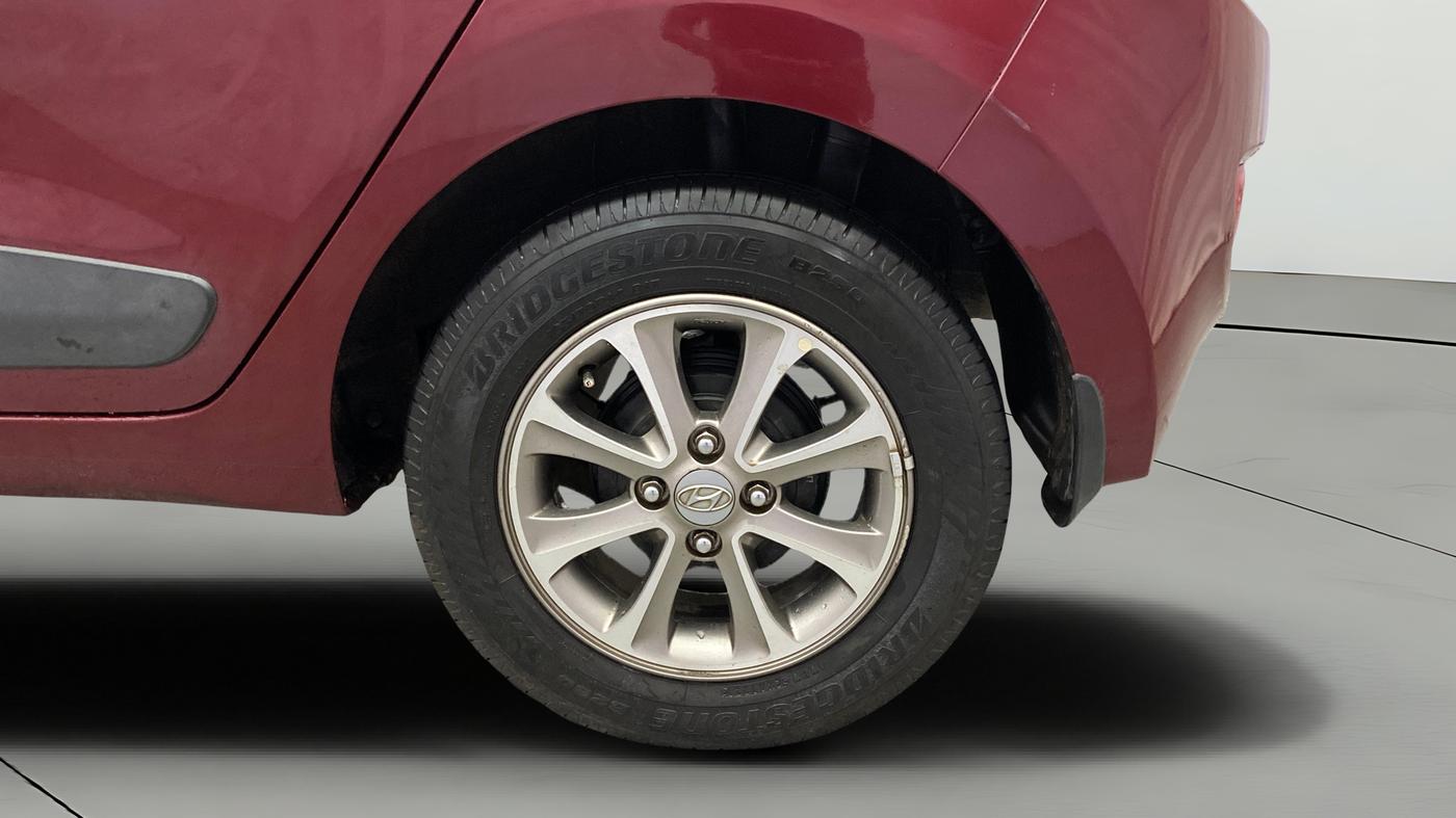 2016 Hyundai Grand i10 ASTA (O) 1.2 KAPPA VTVT, Petrol, Manual, 67,481 km, Left Rear Wheel