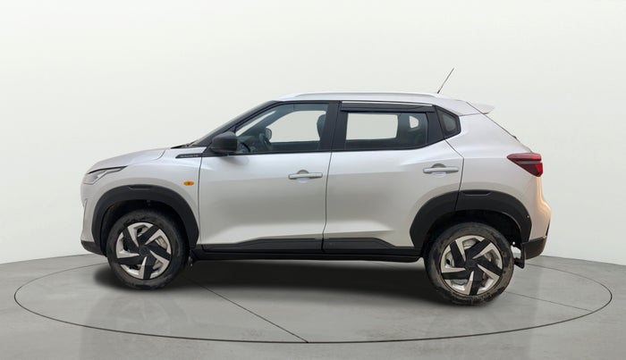 2022 Nissan MAGNITE XE, Petrol, Manual, 30,713 km, Left Side