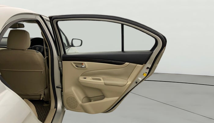 2016 Maruti Ciaz ZXI, Petrol, Manual, 54,723 km, RHS Rear Door