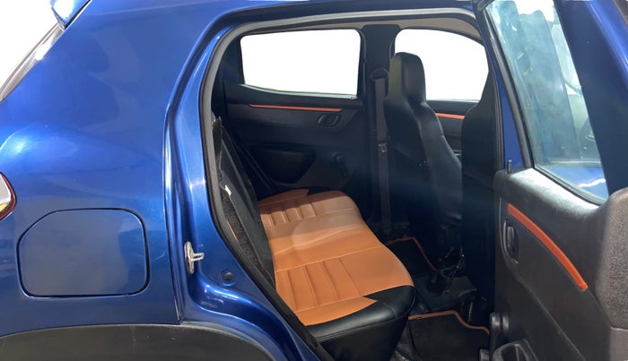 2018 Renault Kwid CLIMBER 1.0, Petrol, Manual, 69,244 km, Right Side Rear Door Cabin