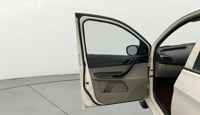 2017 Tata Tiago XM PETROL, Petrol, Manual, 54,944 km, LHS Front Door