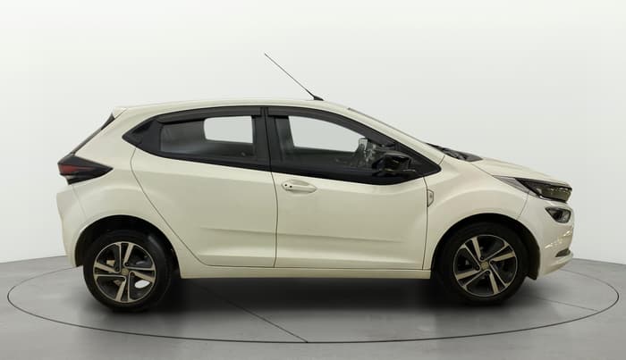 2020 Tata ALTROZ XZ PETROL, Petrol, Manual, 61,590 km, Right Side View