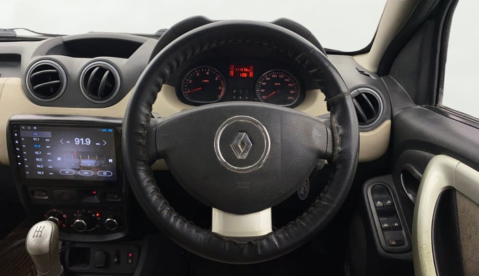 2013 Renault Duster 85 PS RXL DIESEL, Diesel, Manual, 1,11,669 km, Steering Wheel Close Up