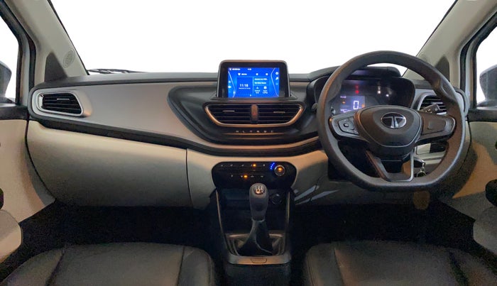 2024 Tata ALTROZ XM PLUS CNG, CNG, Manual, 10,647 km, Dashboard