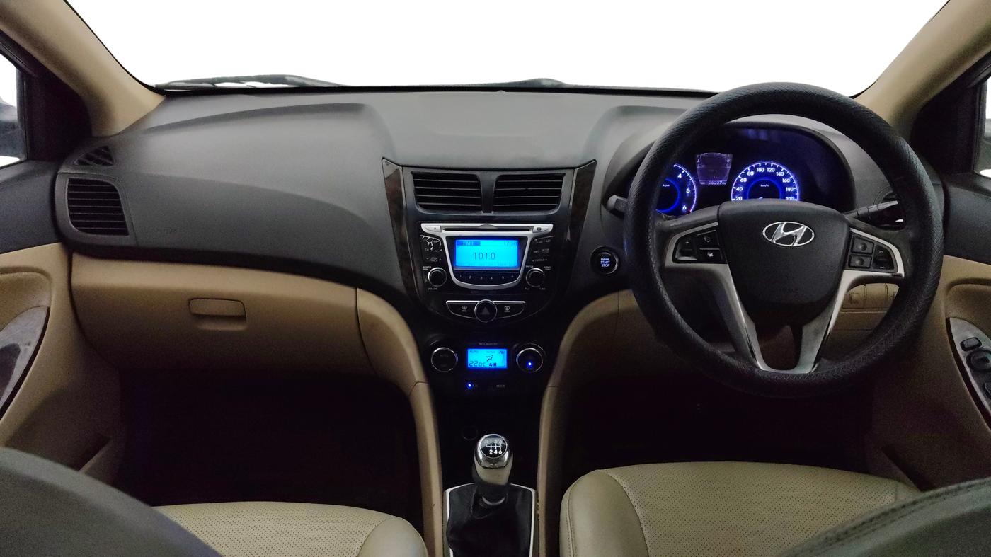 2013 Hyundai Verna FLUIDIC 1.6 CRDI SX, Diesel, Manual, 95,225 km, Dashboard