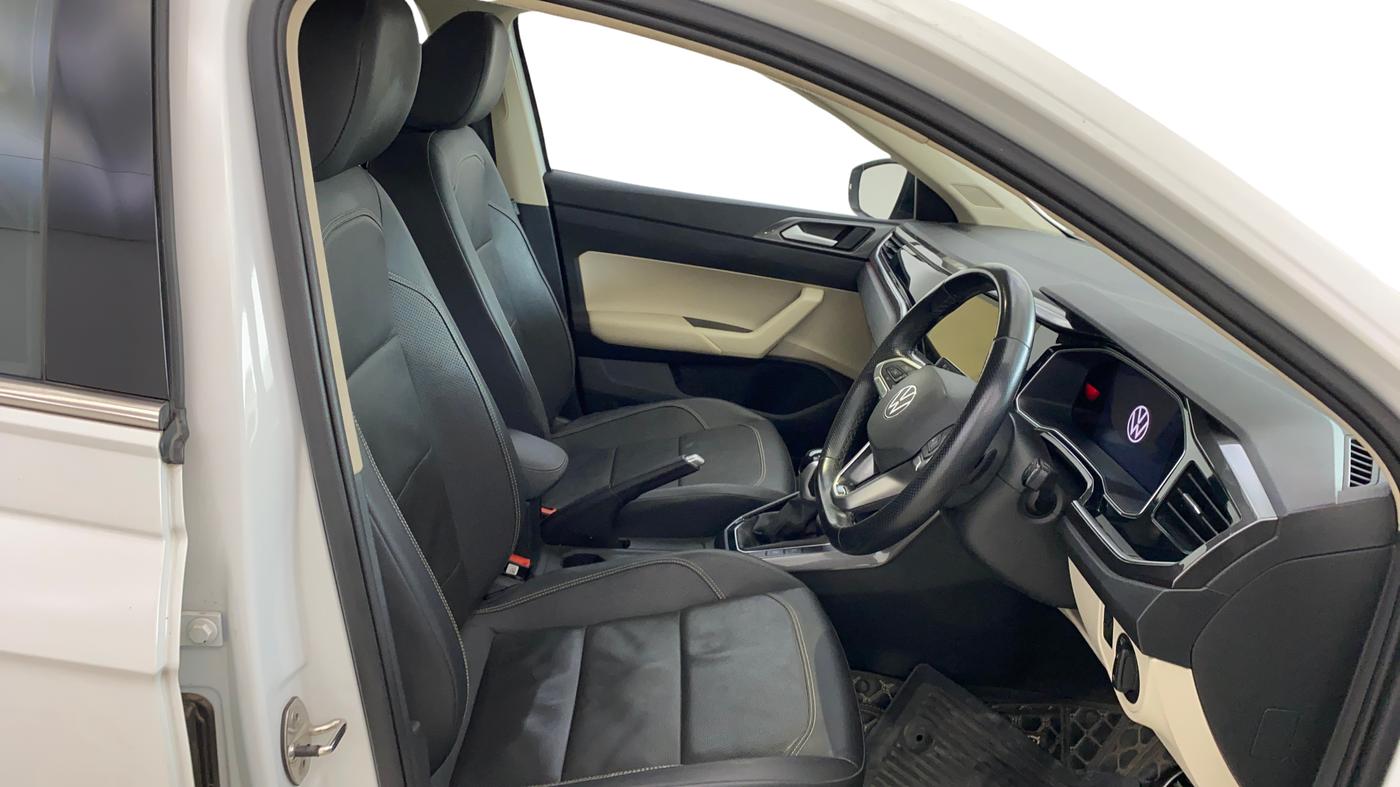 2023 Volkswagen VIRTUS GT PLUS TSI 1.5 EVO DSG, Petrol, Automatic, 31,448 km, Right Side Front Door Cabin