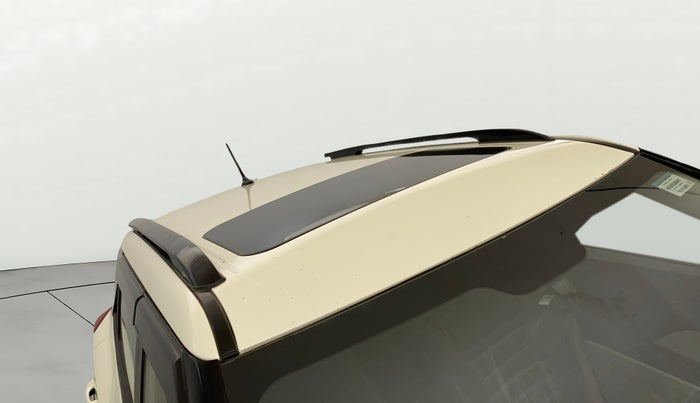 2023 Mahindra XUV300 W6 1.5 DIESEL AMT, Diesel, Automatic, 66,030 km, Roof