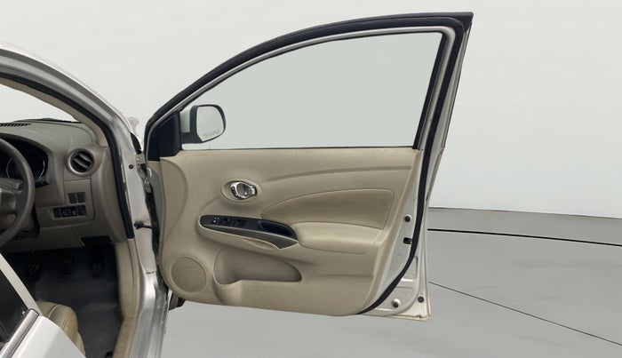 2013 Renault Scala RXZ DIESEL, Diesel, Manual, 50,380 km, RHS Front Door